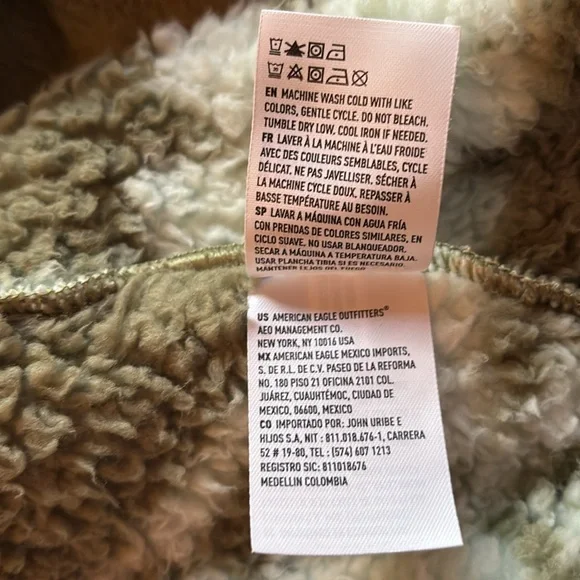 American Eagle “This Feels Seriously Huggable” Full-Zip Fleece Jacket, Size XS/S - Picture 13 of 15